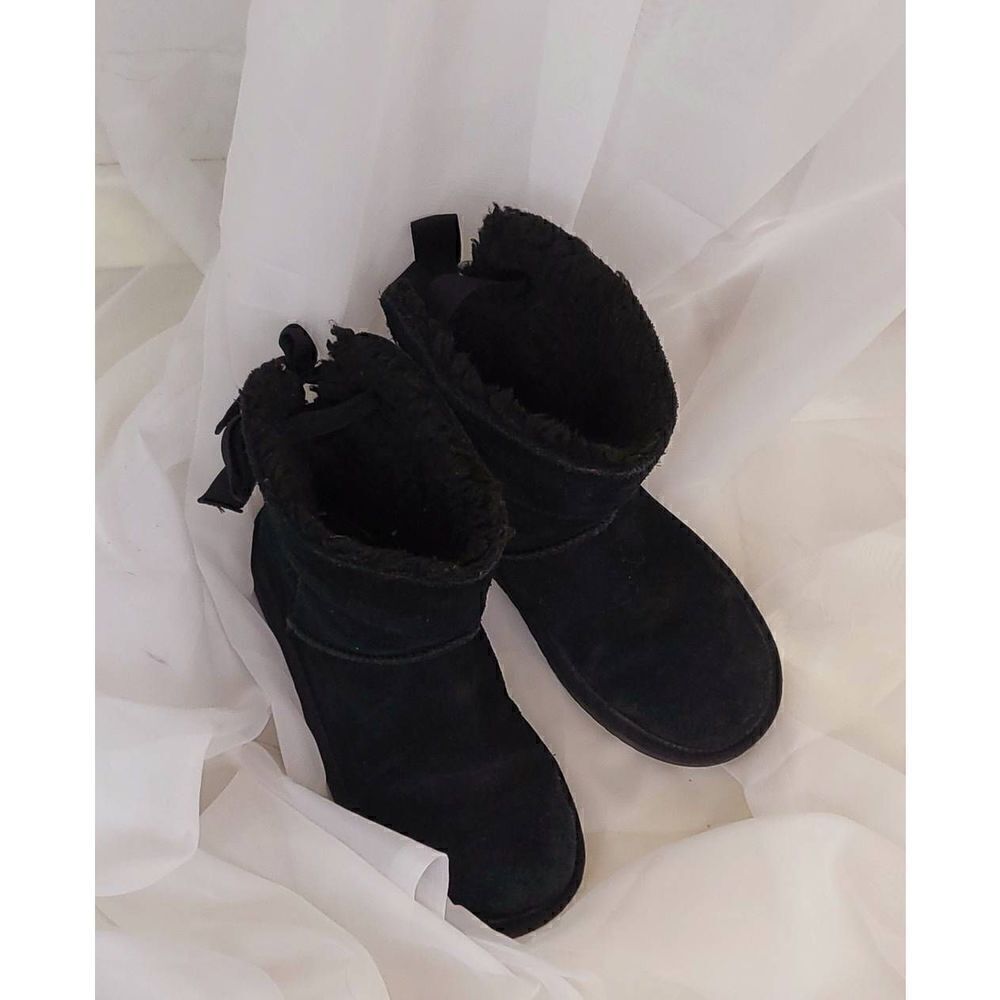 UGG Australia boots youth